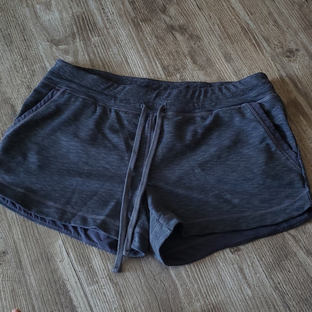 Athletic shorts